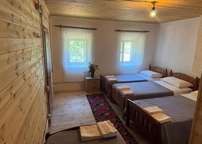 Bujtina Shkambi 3*